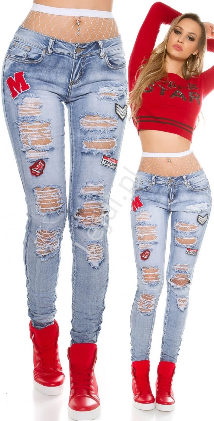 Jeansy z modnymi dziurami i naszywkami P507