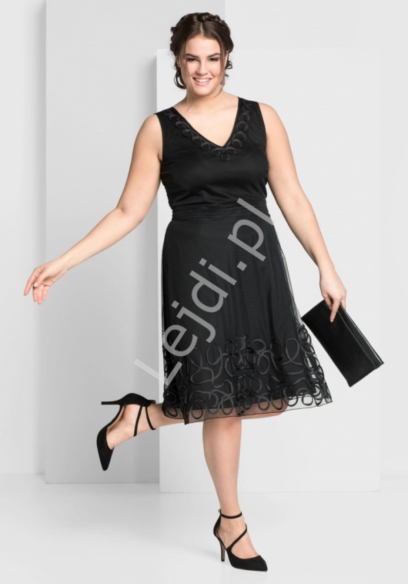 Czarna sukienka  SHEEGO Plus Size 